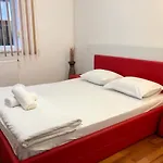 Διαμέρισμα Joy Calea Timisoarei 4